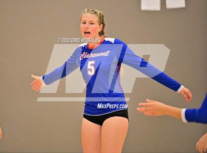 Thumbnail 1 in Clairemont vs Grossmont (Monte Vista Invitational) photogallery.