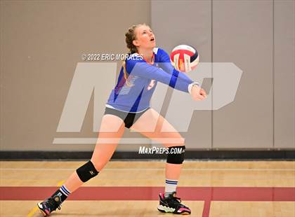 Thumbnail 2 in Clairemont vs Grossmont (Monte Vista Invitational) photogallery.