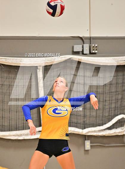 Thumbnail 1 in Clairemont vs Grossmont (Monte Vista Invitational) photogallery.