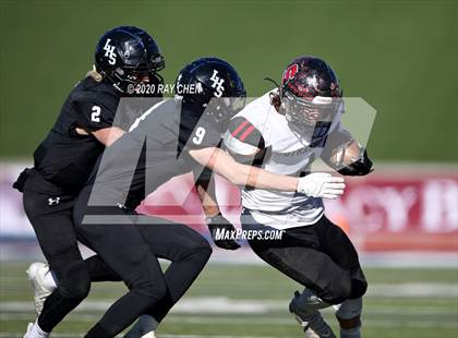 Thumbnail 3 in Limon vs. Strasburg (CHSAA 1A Championship) photogallery.