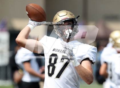Thumbnail 2 in Archbishop Mitty vs. Oakdale (Honor Bowl) photogallery.