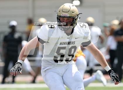 Thumbnail 2 in Archbishop Mitty vs. Oakdale (Honor Bowl) photogallery.
