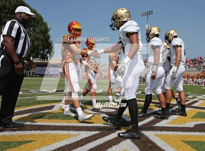 Thumbnail 1 in Archbishop Mitty vs. Oakdale (Honor Bowl) photogallery.