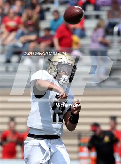 Thumbnail 3 in Archbishop Mitty vs. Oakdale (Honor Bowl) photogallery.