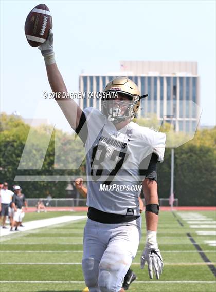 Thumbnail 3 in Archbishop Mitty vs. Oakdale (Honor Bowl) photogallery.