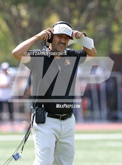 Thumbnail 3 in Archbishop Mitty vs. Oakdale (Honor Bowl) photogallery.