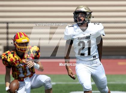 Thumbnail 1 in Archbishop Mitty vs. Oakdale (Honor Bowl) photogallery.