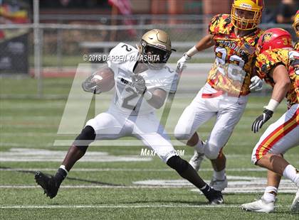 Thumbnail 3 in Archbishop Mitty vs. Oakdale (Honor Bowl) photogallery.