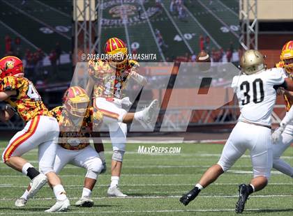 Thumbnail 2 in Archbishop Mitty vs. Oakdale (Honor Bowl) photogallery.