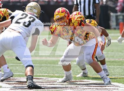 Thumbnail 3 in Archbishop Mitty vs. Oakdale (Honor Bowl) photogallery.