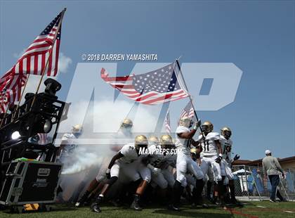 Thumbnail 2 in Archbishop Mitty vs. Oakdale (Honor Bowl) photogallery.