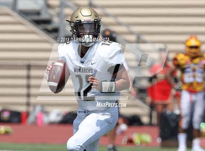 Thumbnail 2 in Archbishop Mitty vs. Oakdale (Honor Bowl) photogallery.