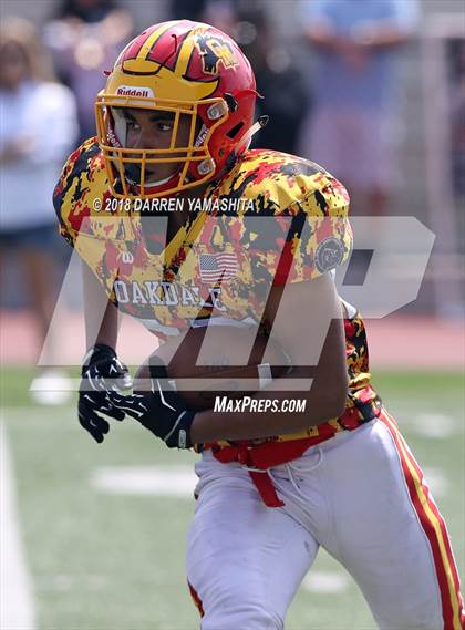 Thumbnail 1 in Archbishop Mitty vs. Oakdale (Honor Bowl) photogallery.