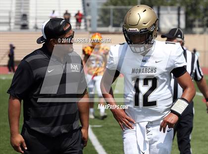 Thumbnail 3 in Archbishop Mitty vs. Oakdale (Honor Bowl) photogallery.