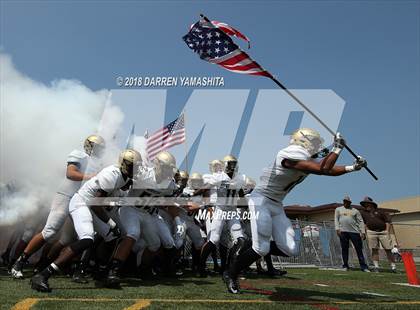 Thumbnail 1 in Archbishop Mitty vs. Oakdale (Honor Bowl) photogallery.