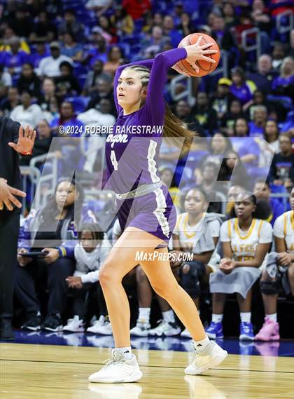 Thumbnail 1 in Canyon vs. La Vega (UIL 4A Basketball Final) photogallery.