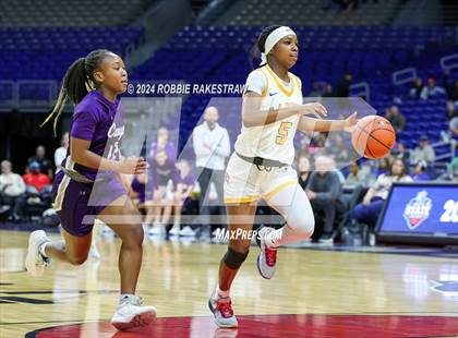 Thumbnail 1 in Canyon vs. La Vega (UIL 4A Basketball Final) photogallery.