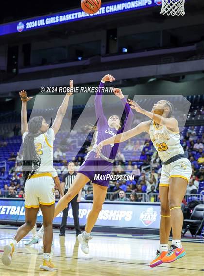 Thumbnail 1 in Canyon vs. La Vega (UIL 4A Basketball Final) photogallery.