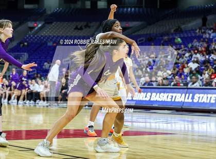 Thumbnail 3 in Canyon vs. La Vega (UIL 4A Basketball Final) photogallery.