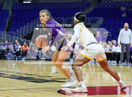 Thumbnail 3 in Canyon vs. La Vega (UIL 4A Basketball Final) photogallery.