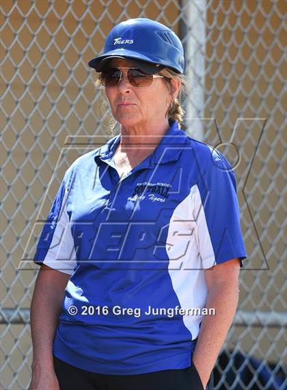 Thumbnail 1 in Analy vs. Dixon (Napa Tournament) photogallery.