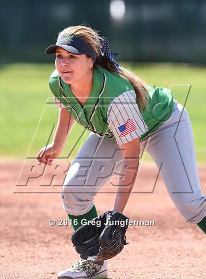 Thumbnail 1 in Analy vs. Dixon (Napa Tournament) photogallery.