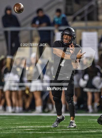 Thumbnail 2 in Helix @ Servite photogallery.