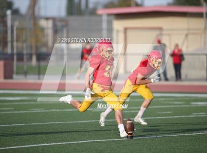 Thumbnail 2 in JV: Central Catholic @ Oakdale photogallery.