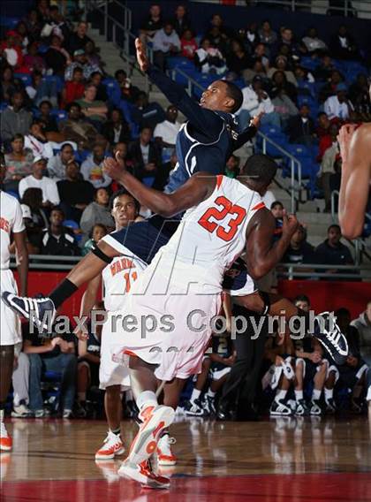 Thumbnail 2 in Hall vs. Grace Prep (Metroplex Thanksgiving Hoopfest) photogallery.