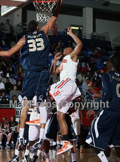 Thumbnail 3 in Hall vs. Grace Prep (Metroplex Thanksgiving Hoopfest) photogallery.
