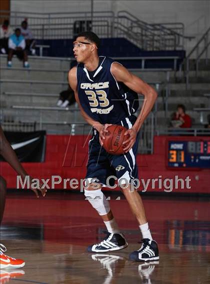 Thumbnail 3 in Hall vs. Grace Prep (Metroplex Thanksgiving Hoopfest) photogallery.