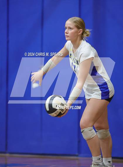 Thumbnail 3 in St. John Lutheran vs. St. John Paul II photogallery.