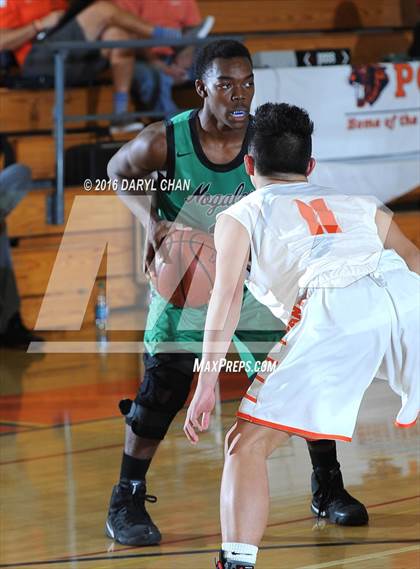 Thumbnail 2 in Polytechnic vs. Nogales (Pasadena Poly Tournament) photogallery.