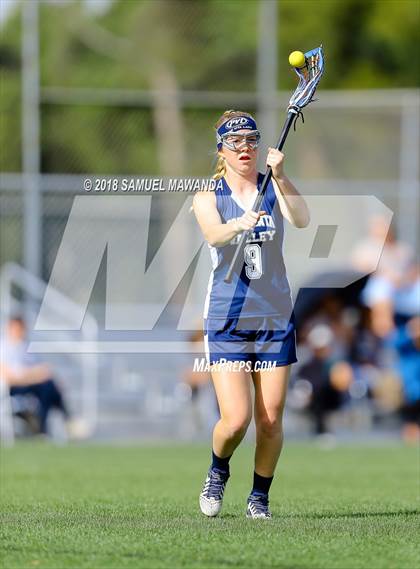 Thumbnail 2 in Birmingham vs Crescenta Valley photogallery.