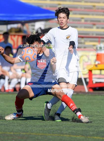 Thumbnail 3 in Independence vs Chaparral (AIA 5A Quarterfinal Playoff) photogallery.