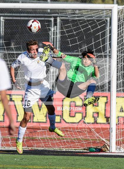 Thumbnail 3 in Independence vs Chaparral (AIA 5A Quarterfinal Playoff) photogallery.