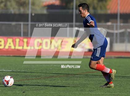 Thumbnail 3 in Independence vs Chaparral (AIA 5A Quarterfinal Playoff) photogallery.