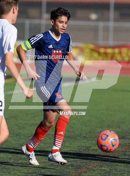Thumbnail 3 in Independence vs Chaparral (AIA 5A Quarterfinal Playoff) photogallery.