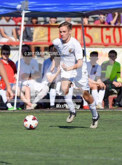 Thumbnail 2 in Independence vs Chaparral (AIA 5A Quarterfinal Playoff) photogallery.
