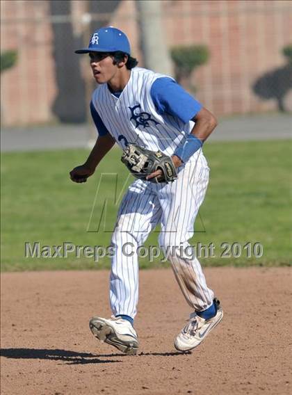 Thumbnail 3 in Montebello @ El Rancho photogallery.