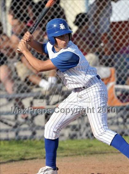 Thumbnail 3 in Montebello @ El Rancho photogallery.