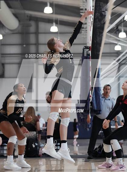 Thumbnail 2 in BVCHEA HomeSchool vs Dawson (Legends Invitational) photogallery.