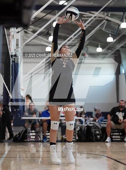 Thumbnail 2 in BVCHEA HomeSchool vs Dawson (Legends Invitational) photogallery.