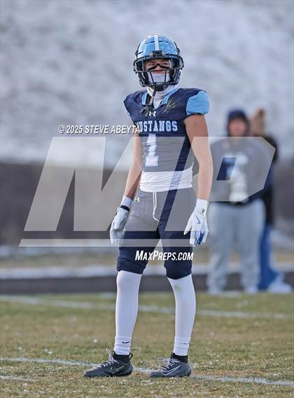 Thumbnail 2 in Mountain Vista @ Ralston Valley (CHSAA 5A Semifinals) photogallery.