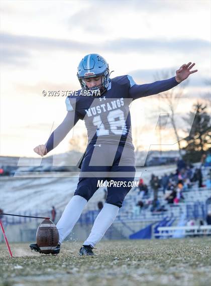 Thumbnail 2 in Mountain Vista @ Ralston Valley (CHSAA 5A Semifinals) photogallery.