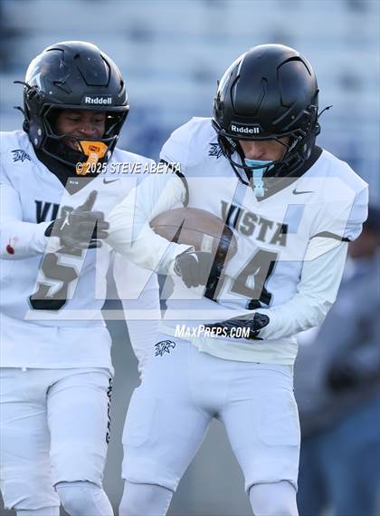 Thumbnail 2 in Mountain Vista @ Ralston Valley (CHSAA 5A Semifinals) photogallery.