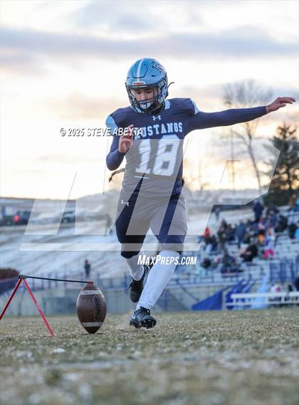 Thumbnail 2 in Mountain Vista @ Ralston Valley (CHSAA 5A Semifinals) photogallery.