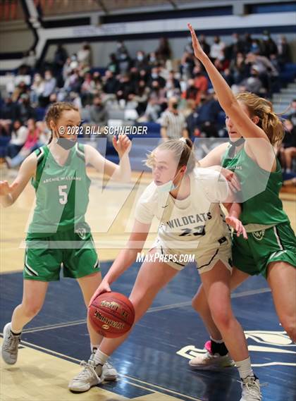 Thumbnail 3 in Archie Williams @ Marin Catholic photogallery.