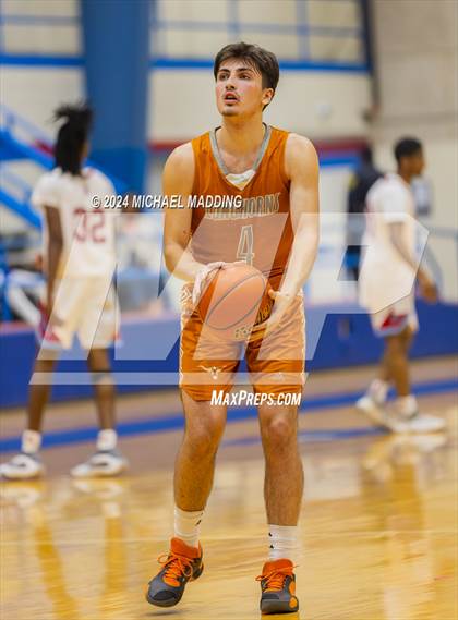 Thumbnail 2 in Carter vs White (Beaumont ISD/YMBL Basketball Tournament) photogallery.