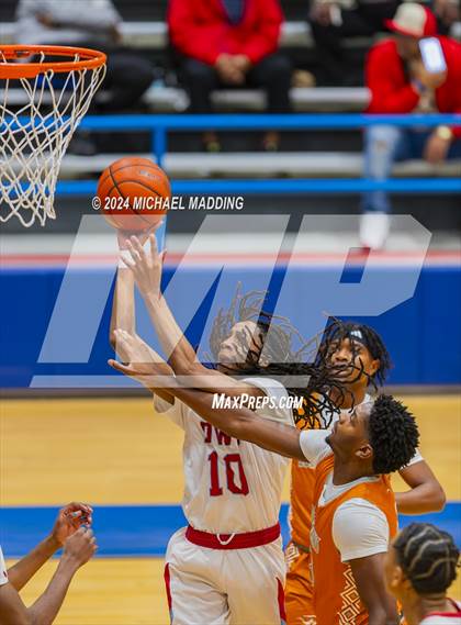Thumbnail 3 in Carter vs White (Beaumont ISD/YMBL Basketball Tournament) photogallery.